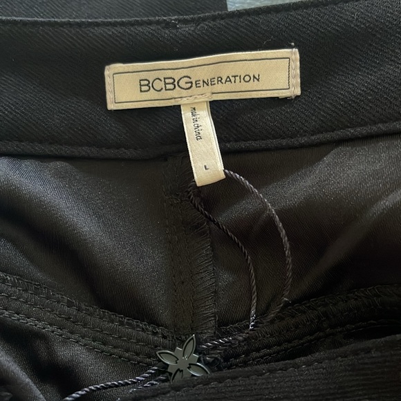 NWT! $88 BCBGeneration Knit Black Twill Pants - 1UX7B63 Size Large - Picture 6 of 7